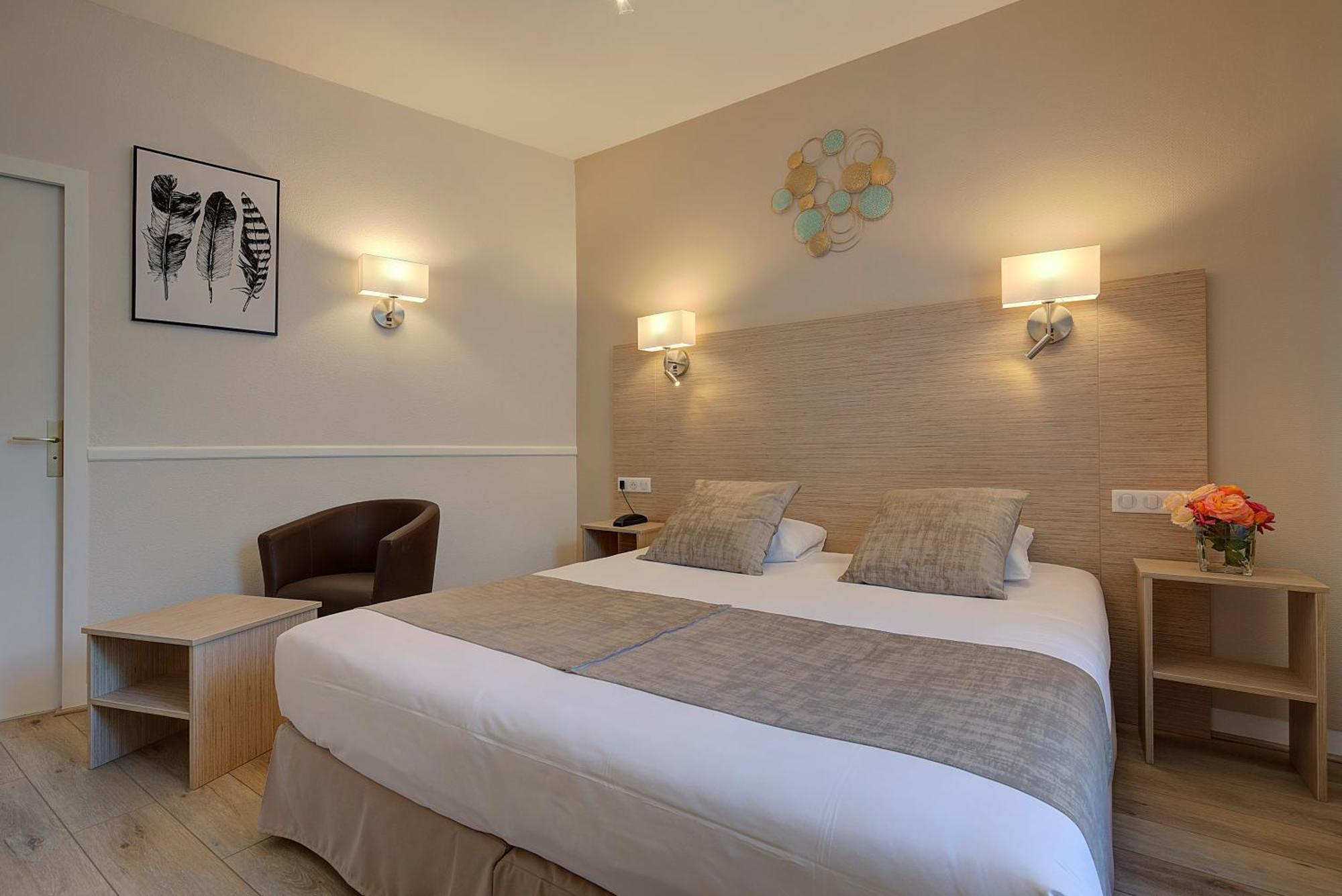 The Originals City, Hotel De Bordeaux, Bergerac Esterno foto