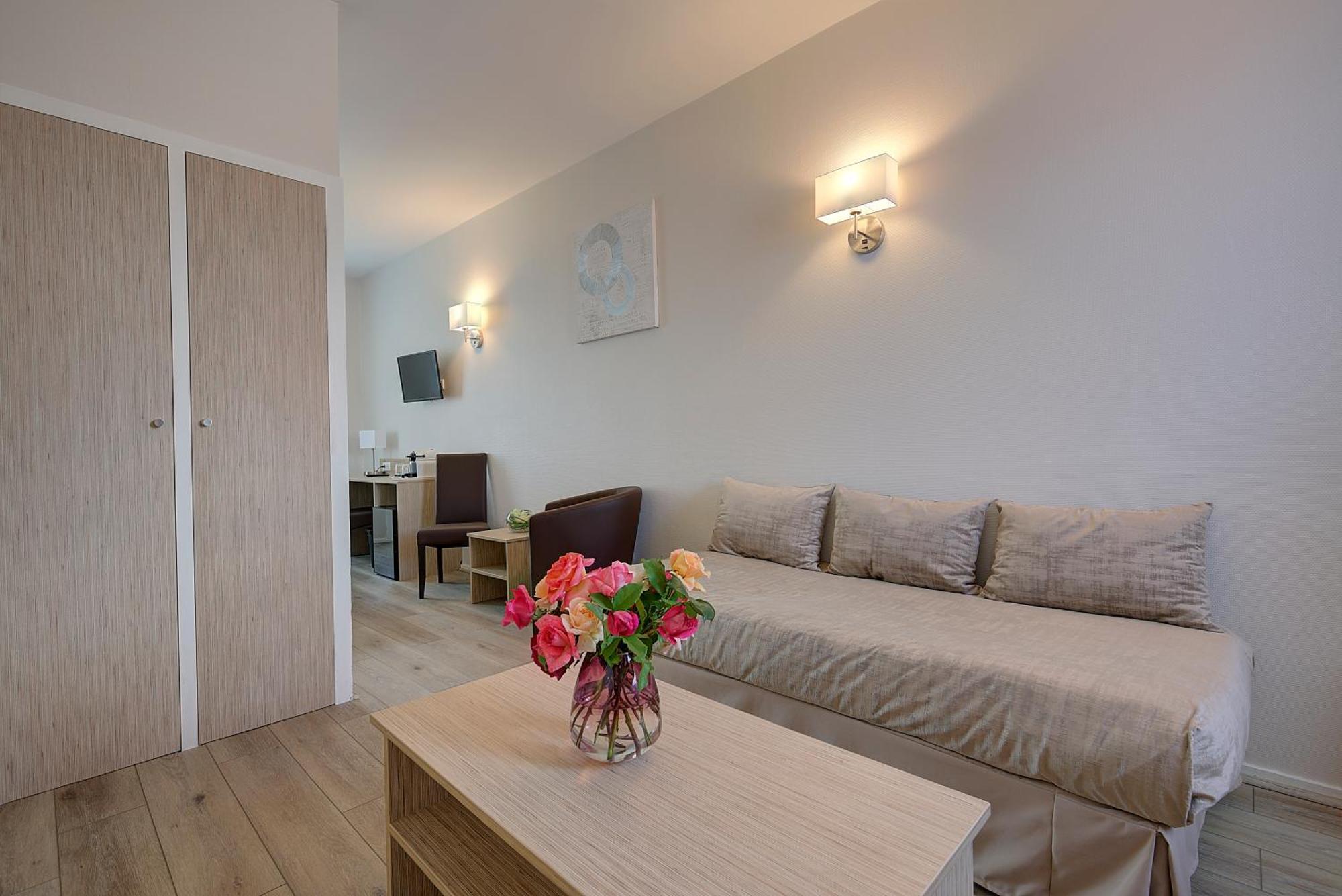 The Originals City, Hotel De Bordeaux, Bergerac Esterno foto