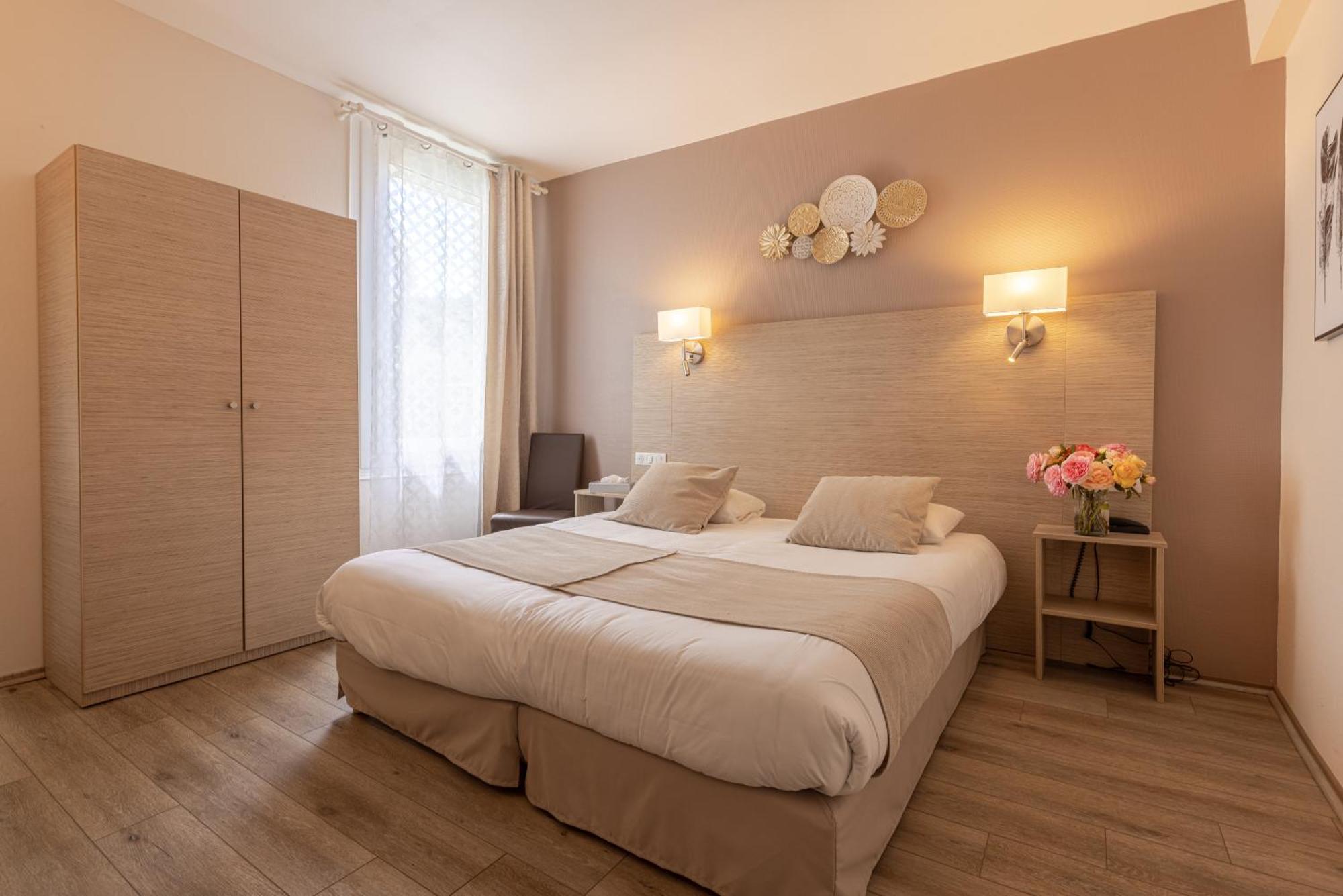 The Originals City, Hotel De Bordeaux, Bergerac Esterno foto