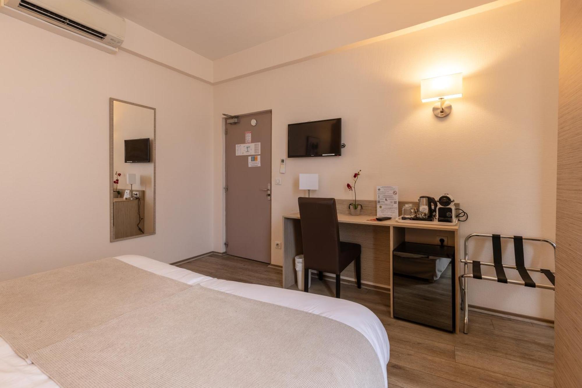 The Originals City, Hotel De Bordeaux, Bergerac Esterno foto